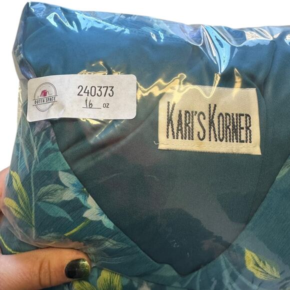 Vintage Kari’s Korner Matching Shirt and Skirt Outfit - Picture 8 of 8